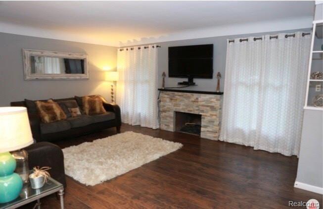 376 West River Road Flushing, MI 48433 - Photo 27 of 32
