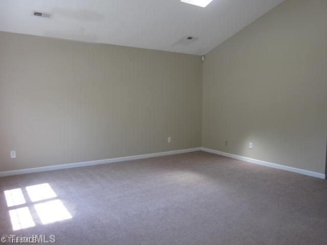 4601 Meadowcroft Road Greensboro, NC 27406 - Photo 5 of 9 Living Room.