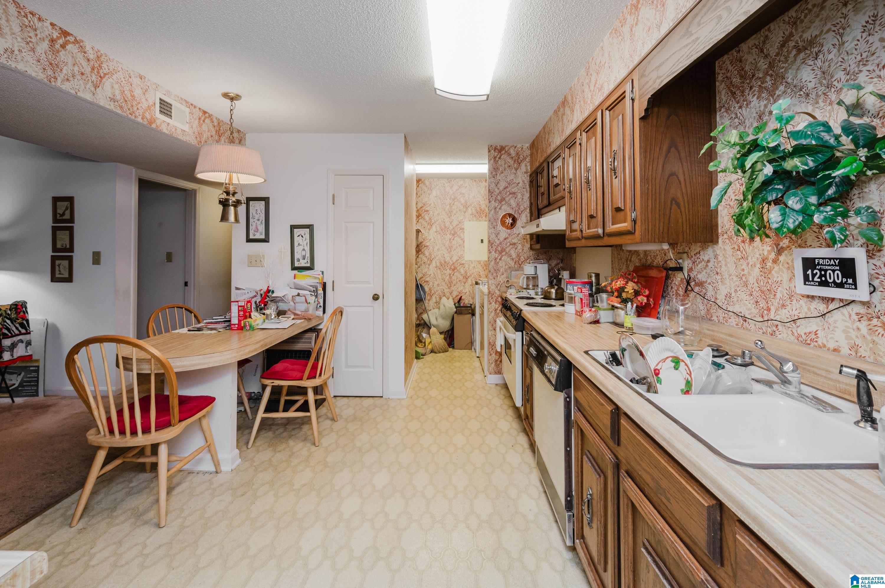 1880 Rockwood Road, Unit 1880 Birmingham, AL 35216 - Photo 16 of 36