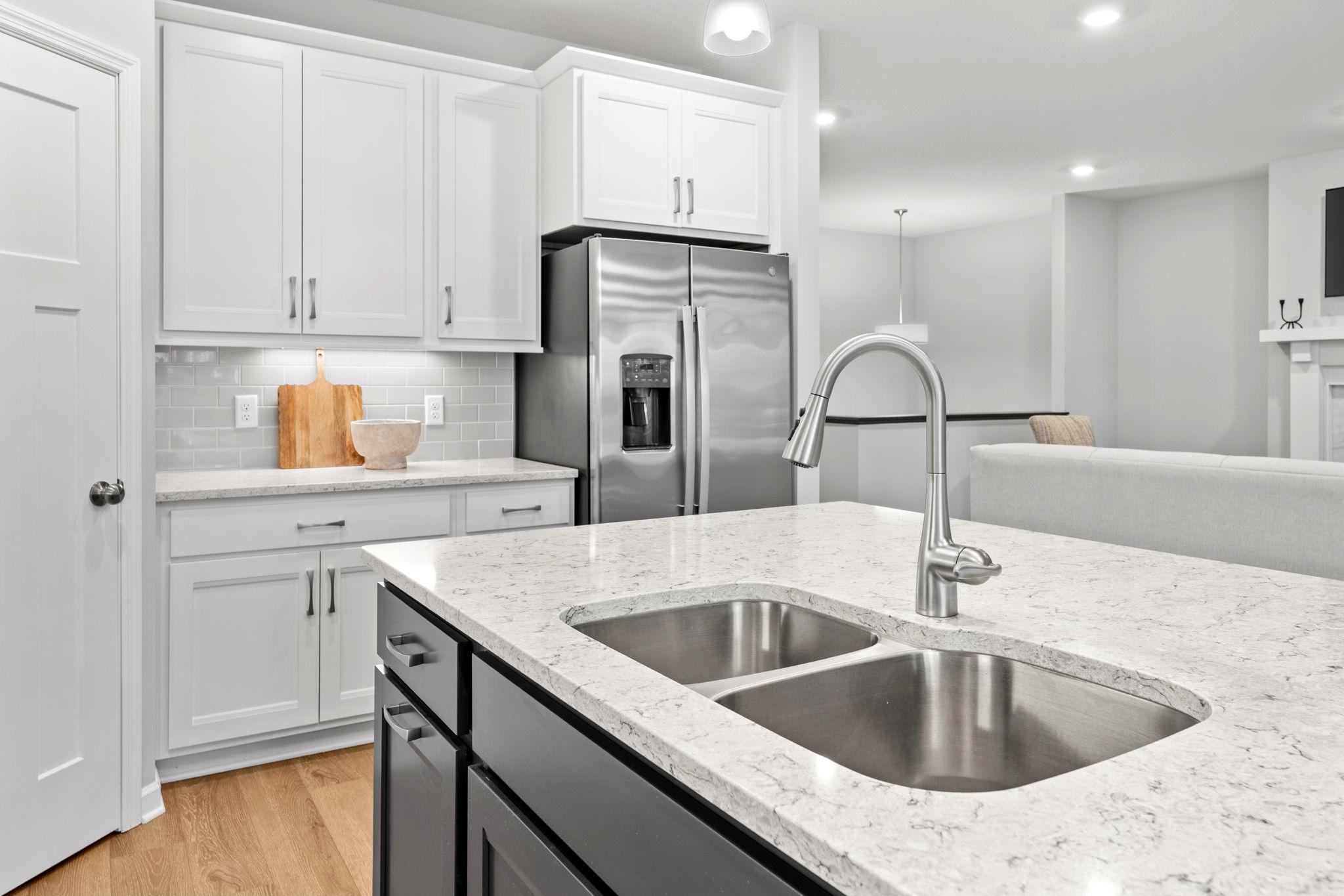 14366 Kingsview Lane North Dayton, MN 55327 - Photo 5 of 37