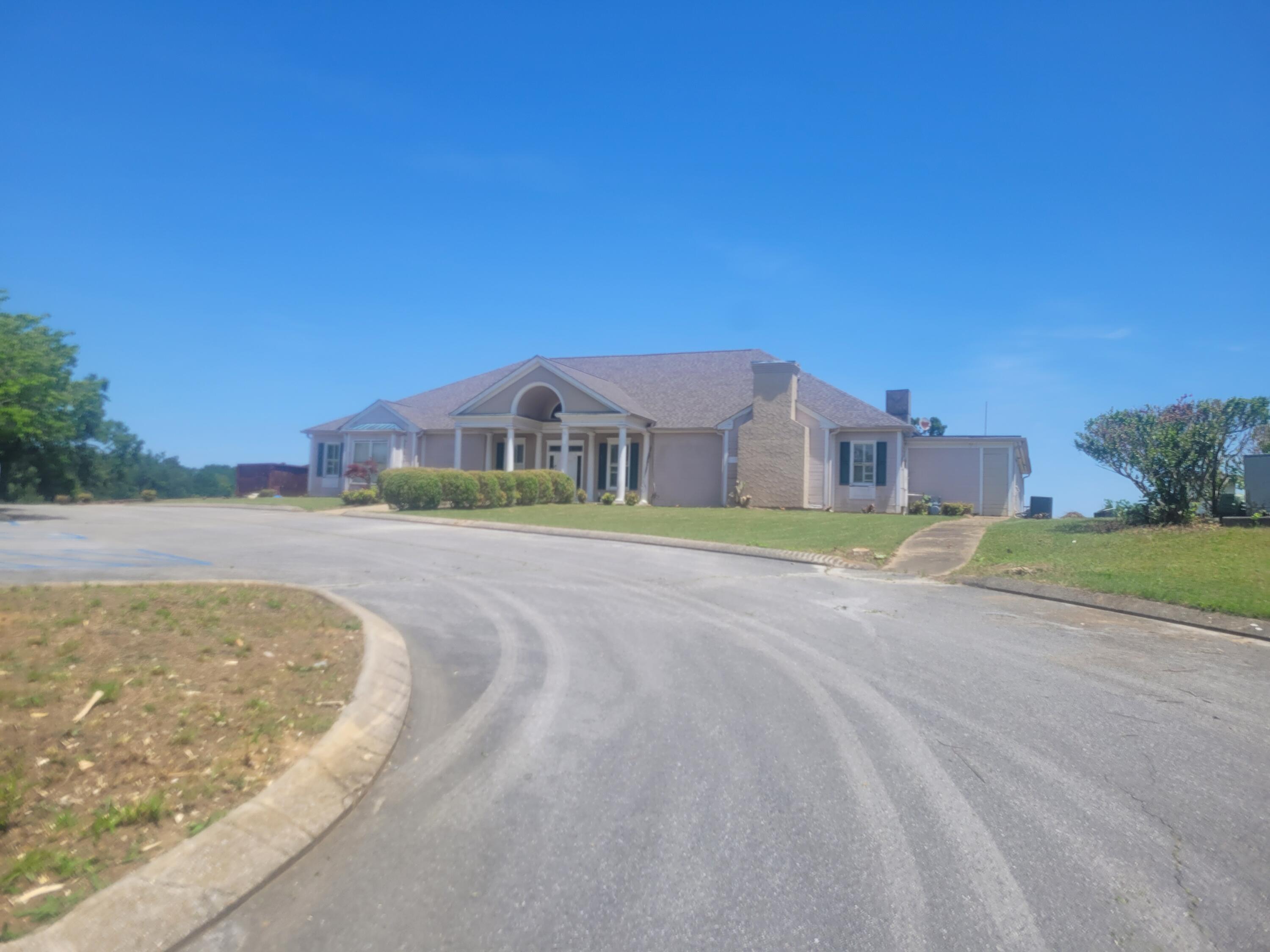 5725 Laurel Ridge Road Chattanooga, TN 37416 - Photo 8 of 10 Eagle Bluff Clubhouse