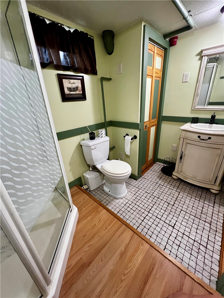 426 Arnold Road Coventry, RI 02816 - Photo 27 of 30