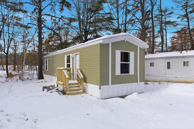 $137,990 | 64 Okeefes Circle, Conway, NH 03860