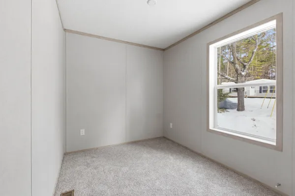 $137,990 | 64 Okeefes Circle, Conway, NH 03860