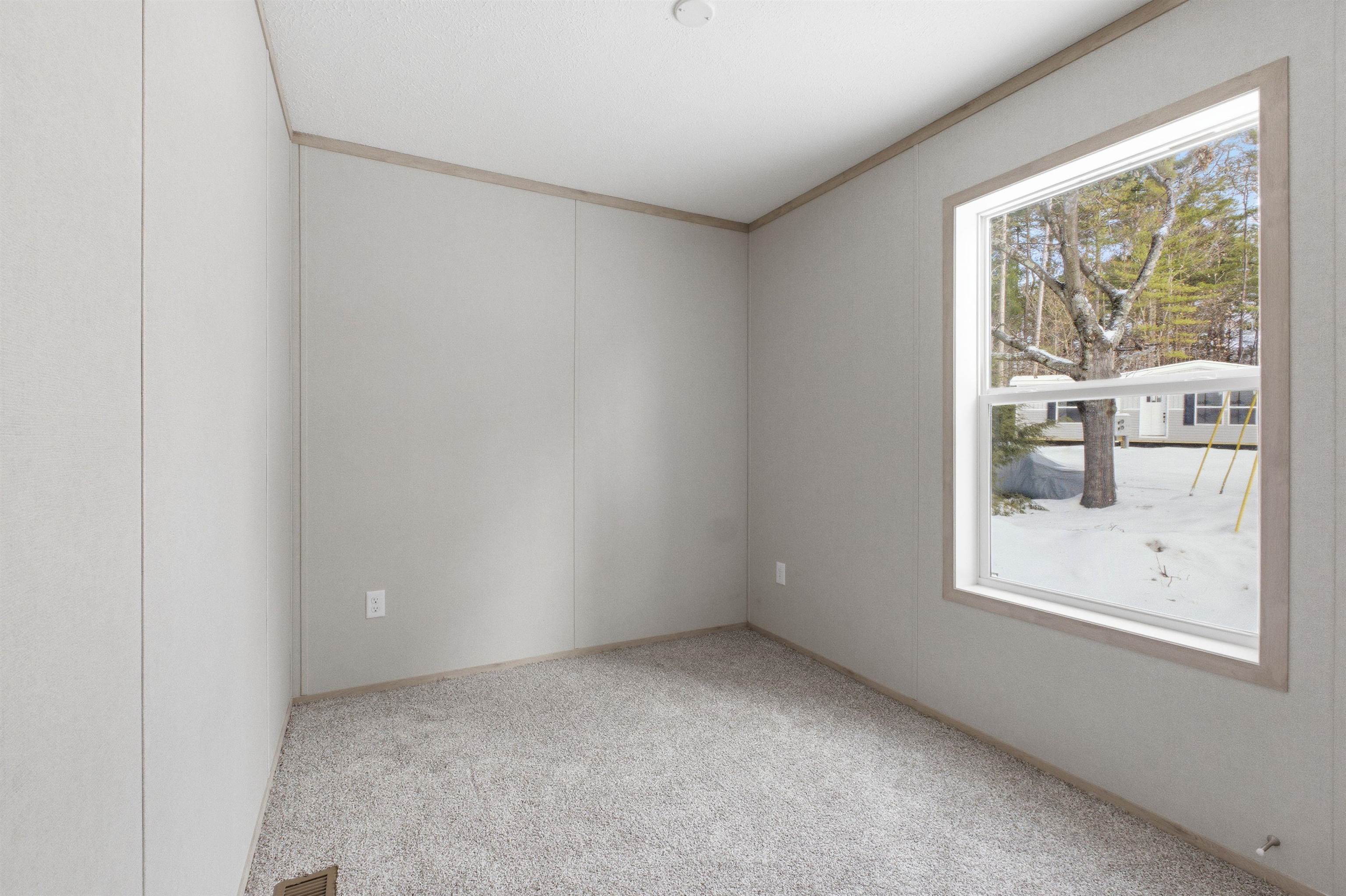 64 Okeefes Circle Conway, NH 03860 - Photo 15 of 49