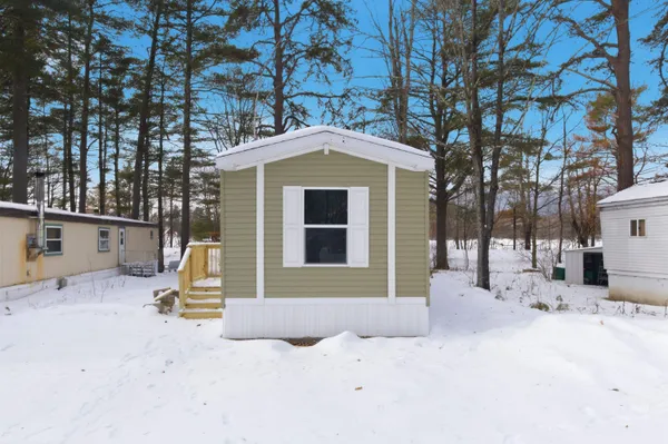 $137,990 | 64 Okeefes Circle, Conway, NH 03860