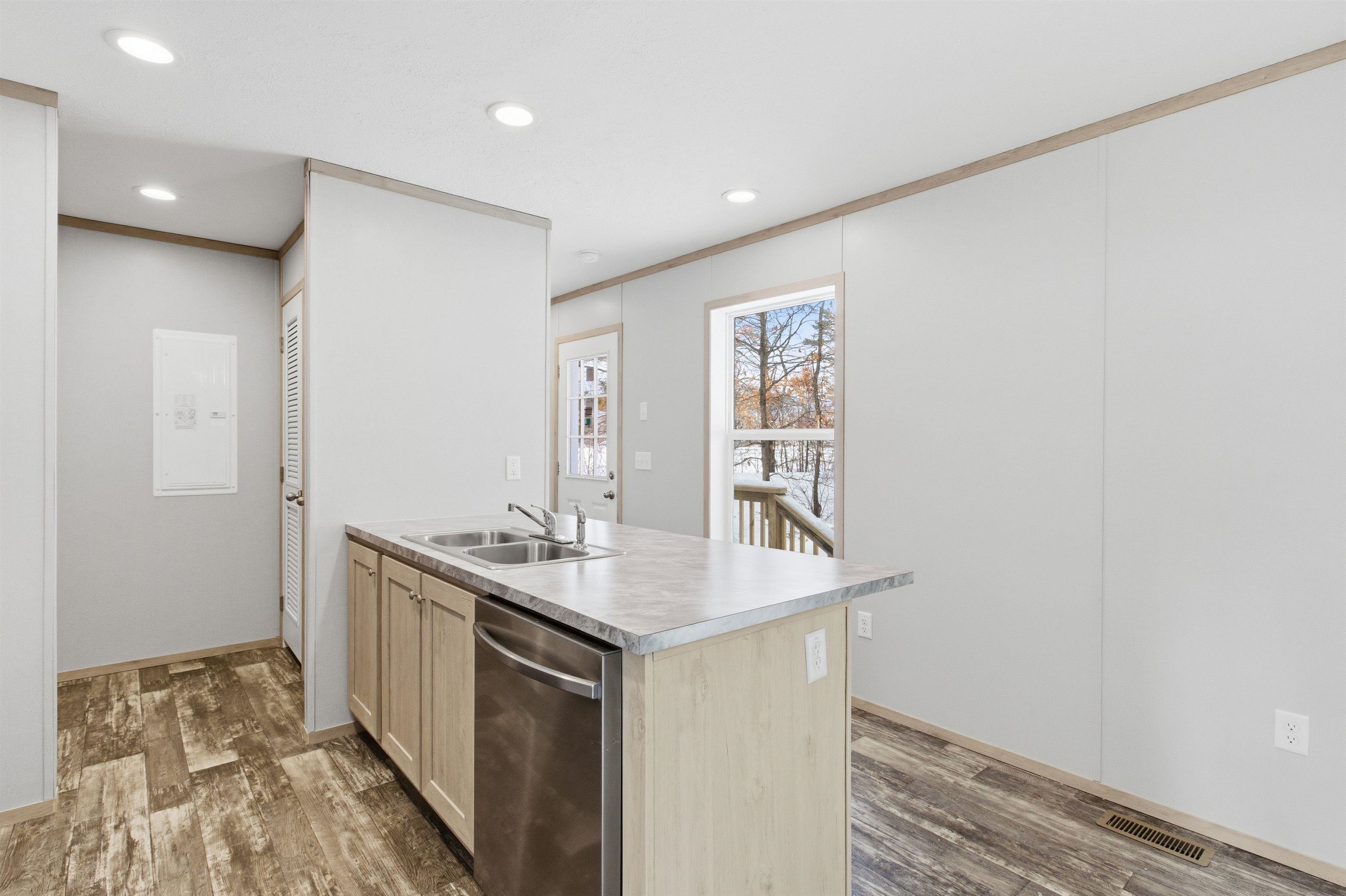 64 Okeefes Circle Conway, NH 03860 - Photo 3 of 49