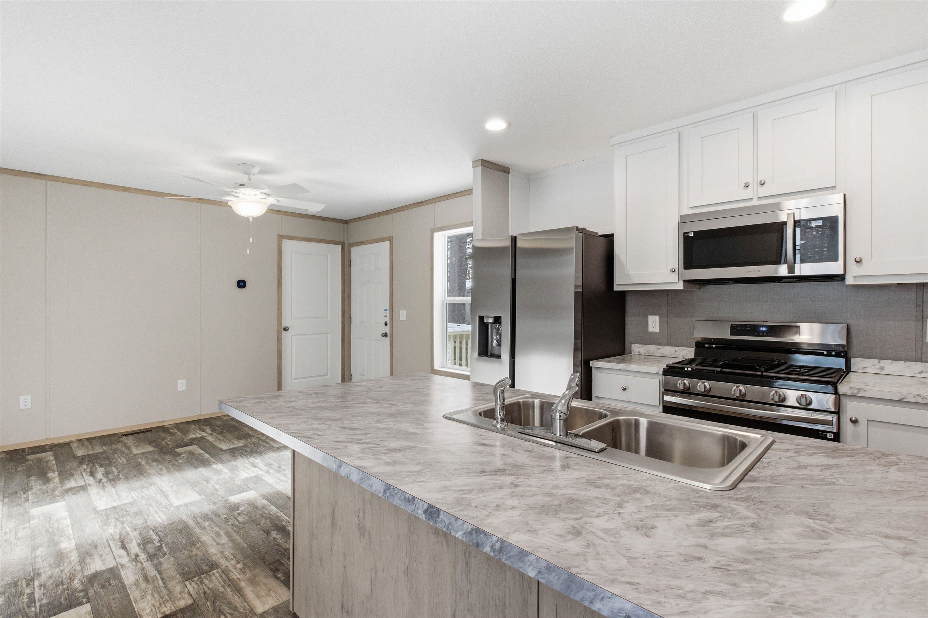 64 Okeefes Circle Conway, NH 03860 - Photo 4 of 49