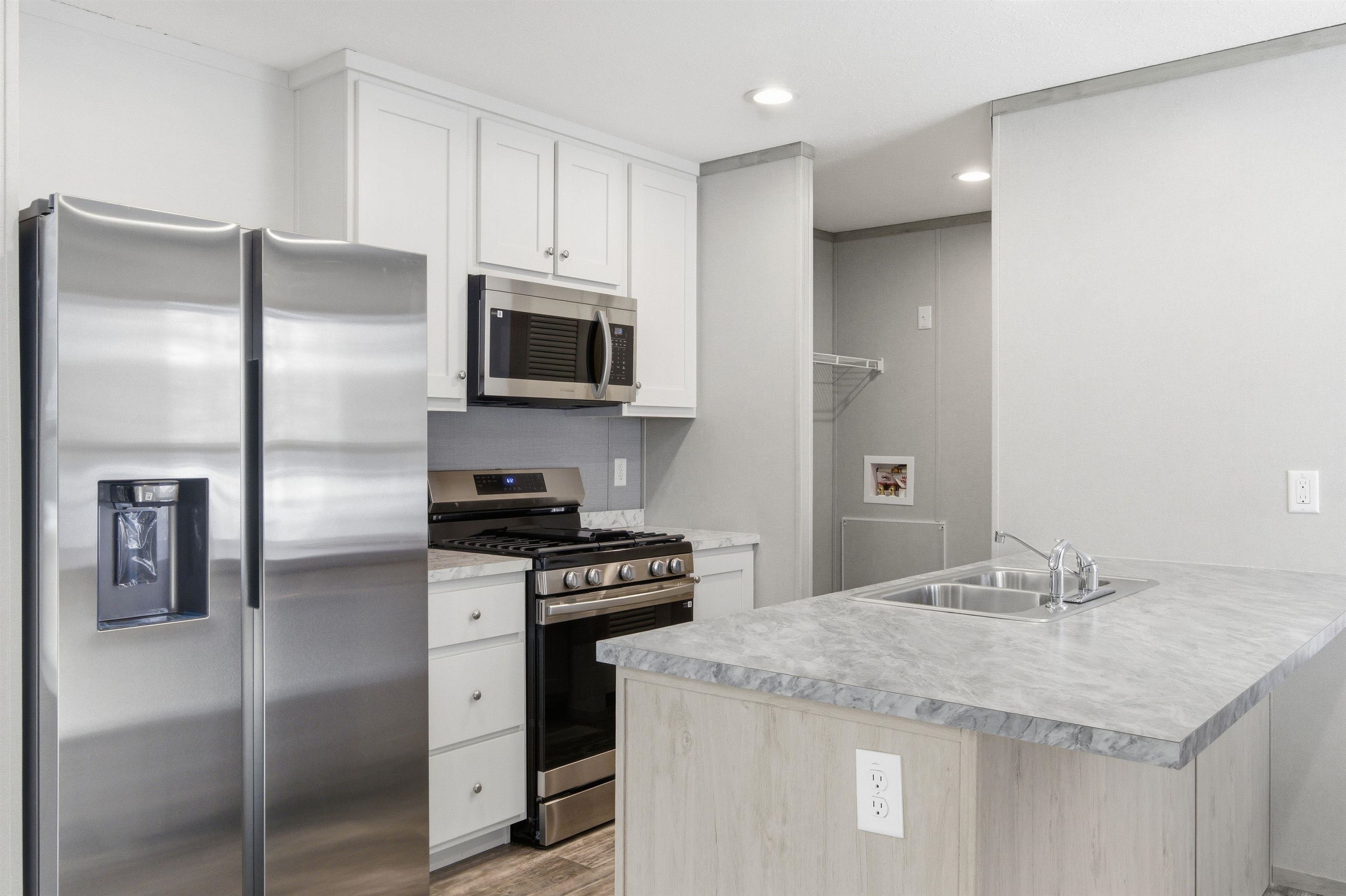 64 Okeefes Circle Conway, NH 03860 - Photo 5 of 49