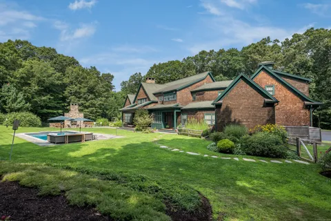 $2,450,000 | 75 Half Mile Road, Guilford, CT 06437