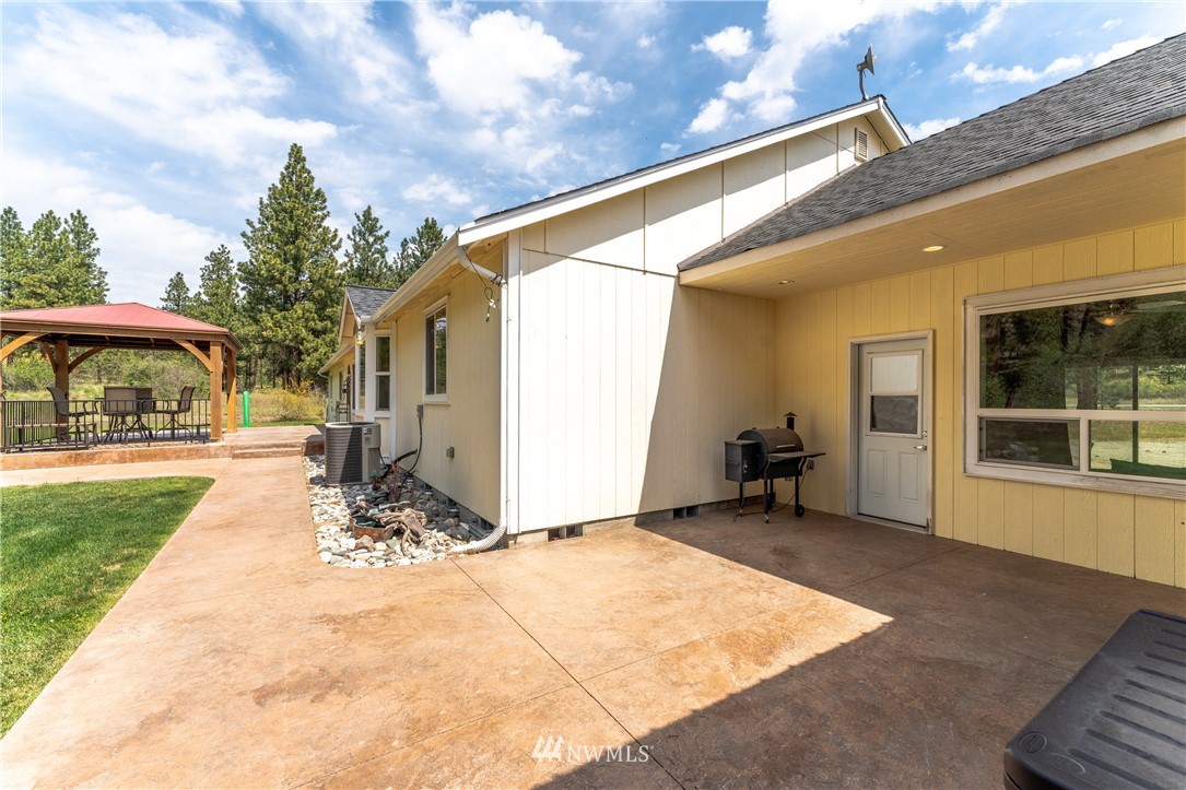 5550 Navarre Coulee Road Chelan, WA 98816 - Photo 31 of 40 Gallery Image 31