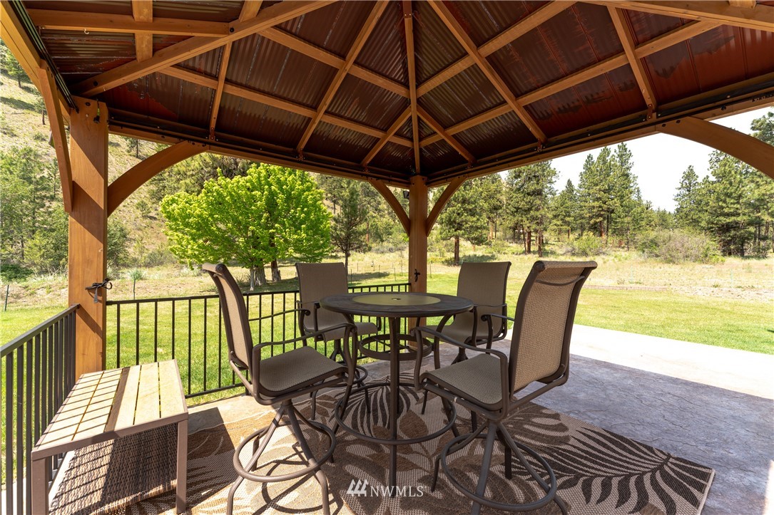 5550 Navarre Coulee Road Chelan, WA 98816 - Photo 32 of 40 Gallery Image 32