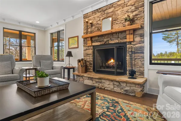 $1,925,000 | 1267 Ten Whigs Ridge, Nebo, NC 28761