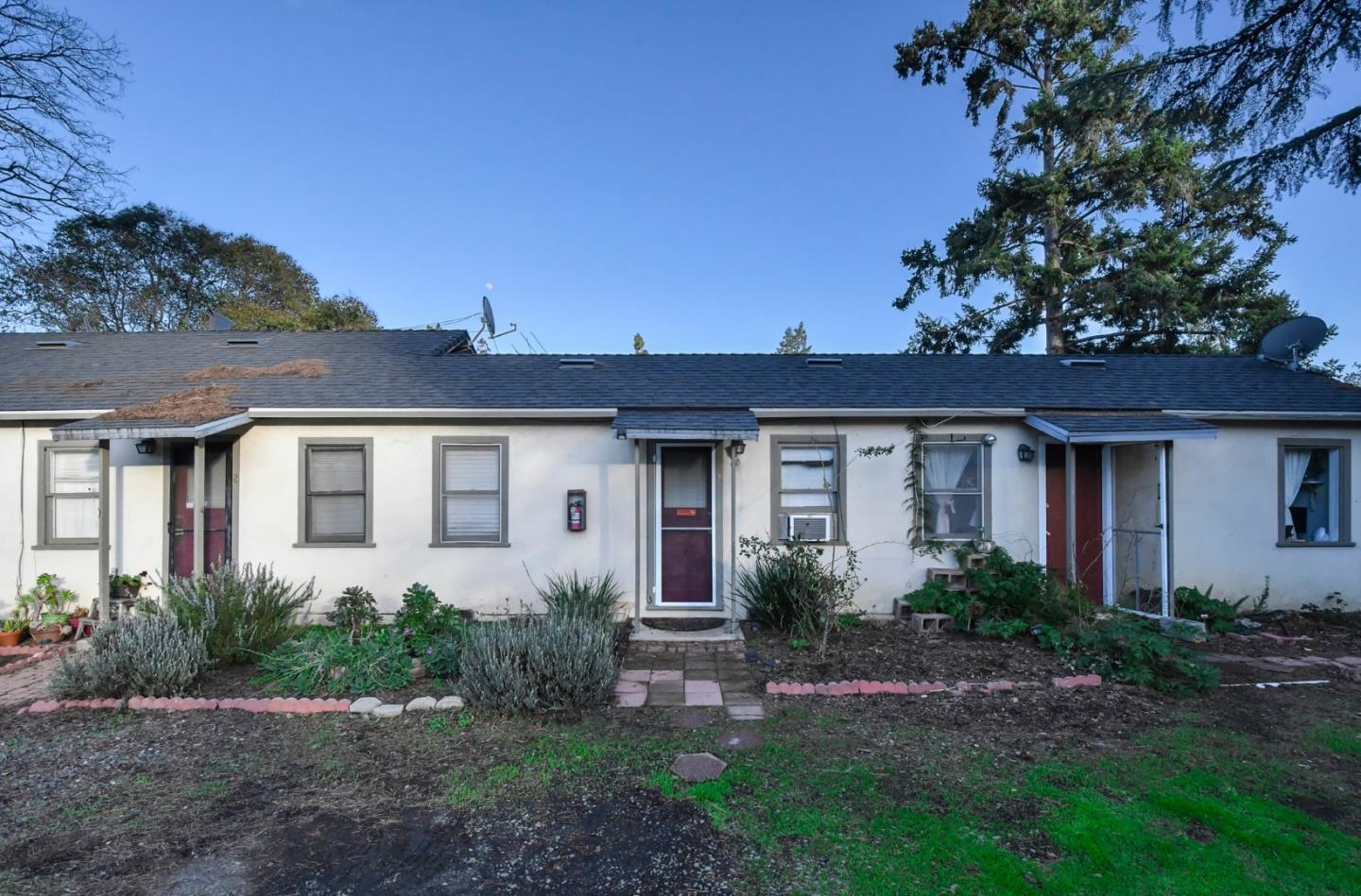 22632 Alcalde Road Cupertino, CA 95014 - Photo 30 of 34 Gallery Image 30
