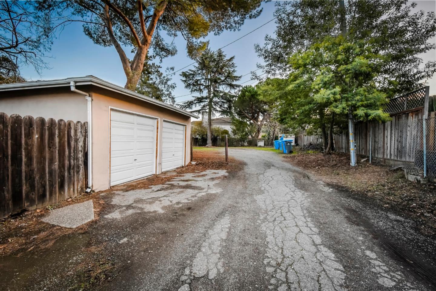 22632 Alcalde Road Cupertino, CA 95014 - Photo 31 of 34 Gallery Image 31