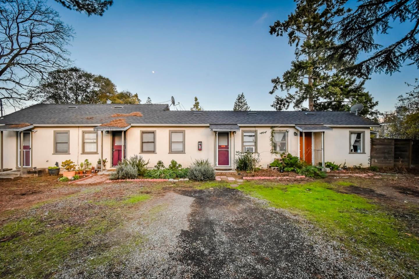 22632 Alcalde Road Cupertino, CA 95014 - Photo 32 of 34 Gallery Image 32