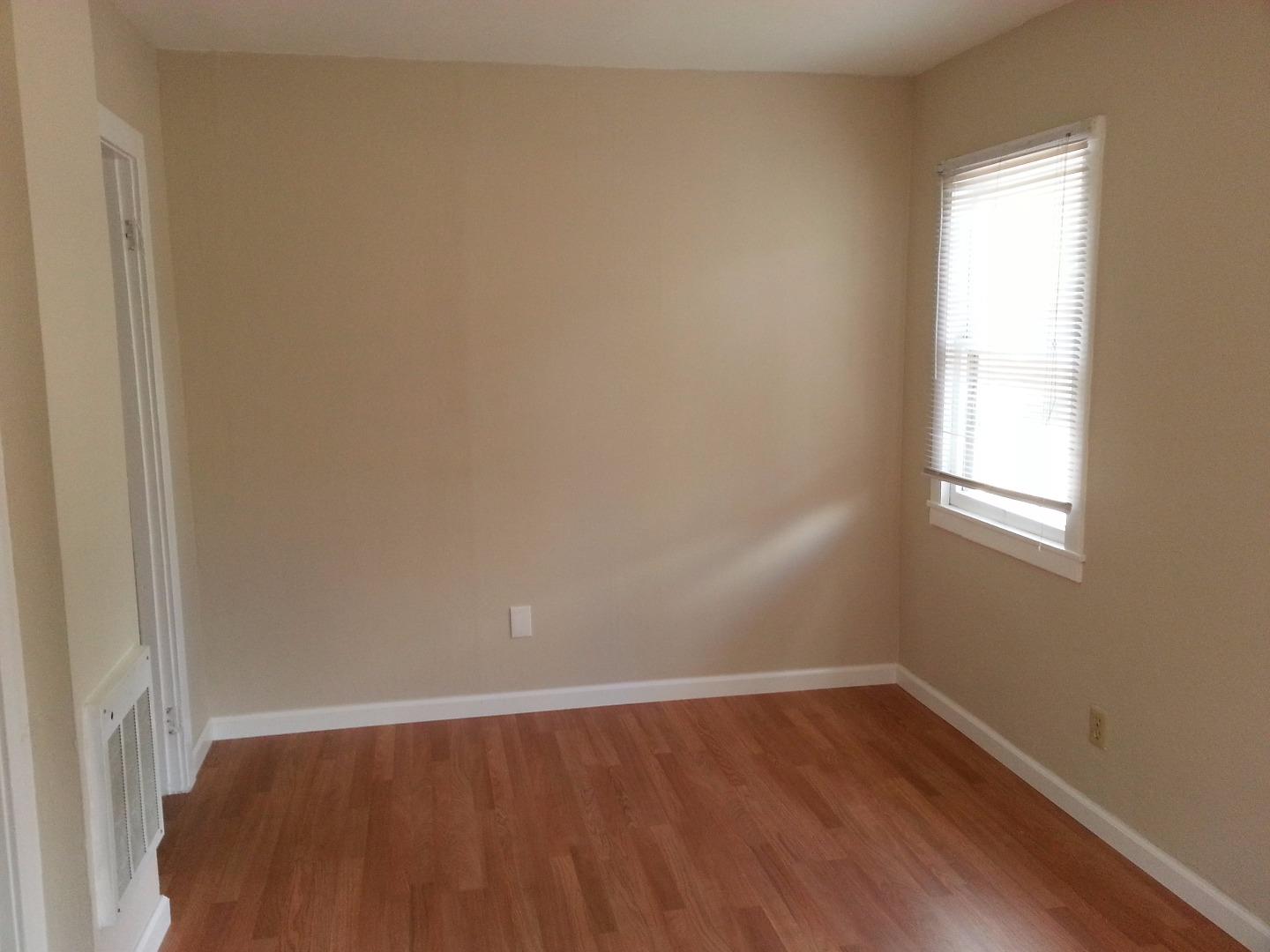 22632 Alcalde Road Cupertino, CA 95014 - Photo 8 of 34 Gallery Image 8