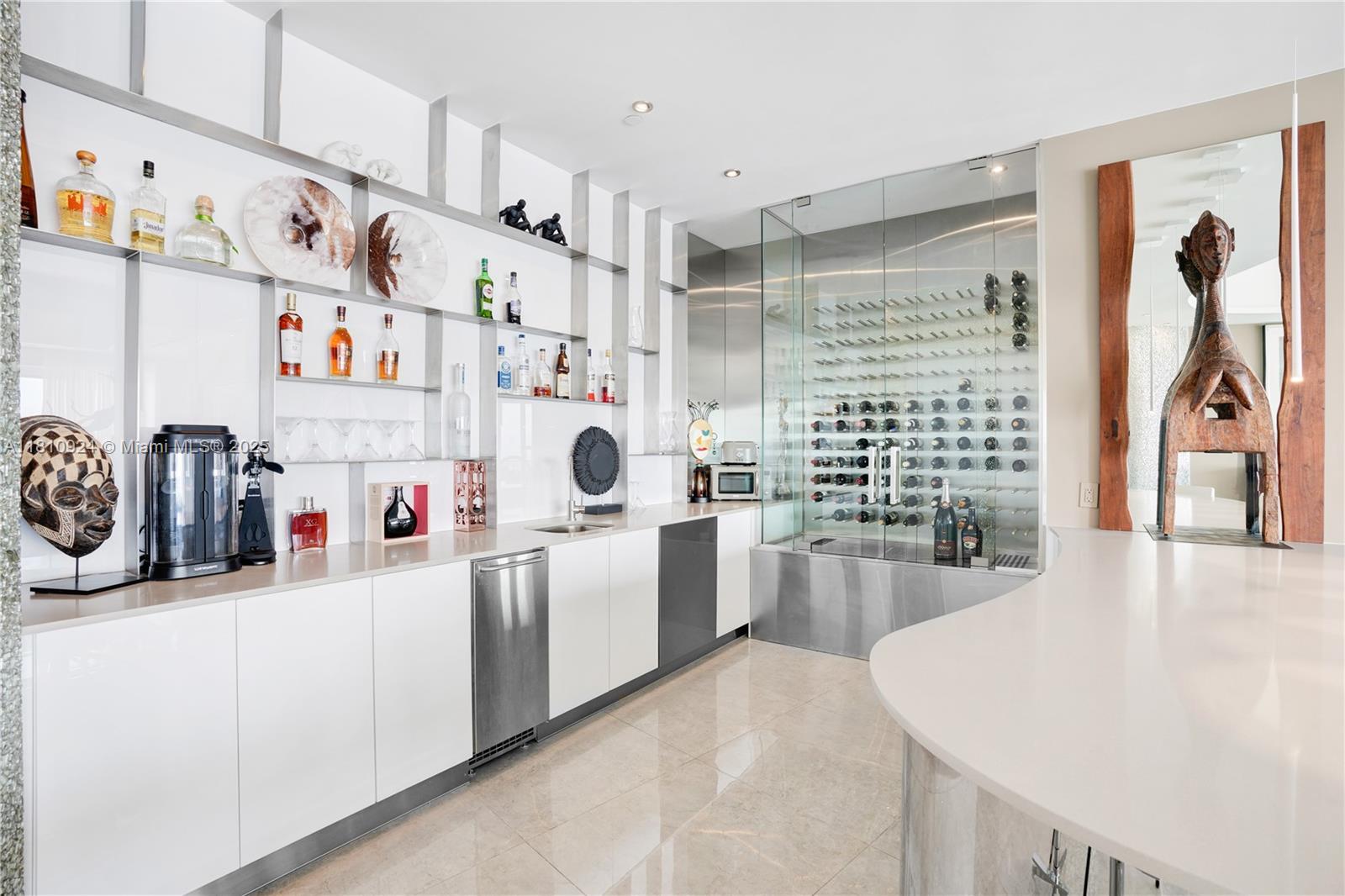 450 Alton Road, Unit PH1 Miami Beach, FL 33139 - Photo 17 of 47