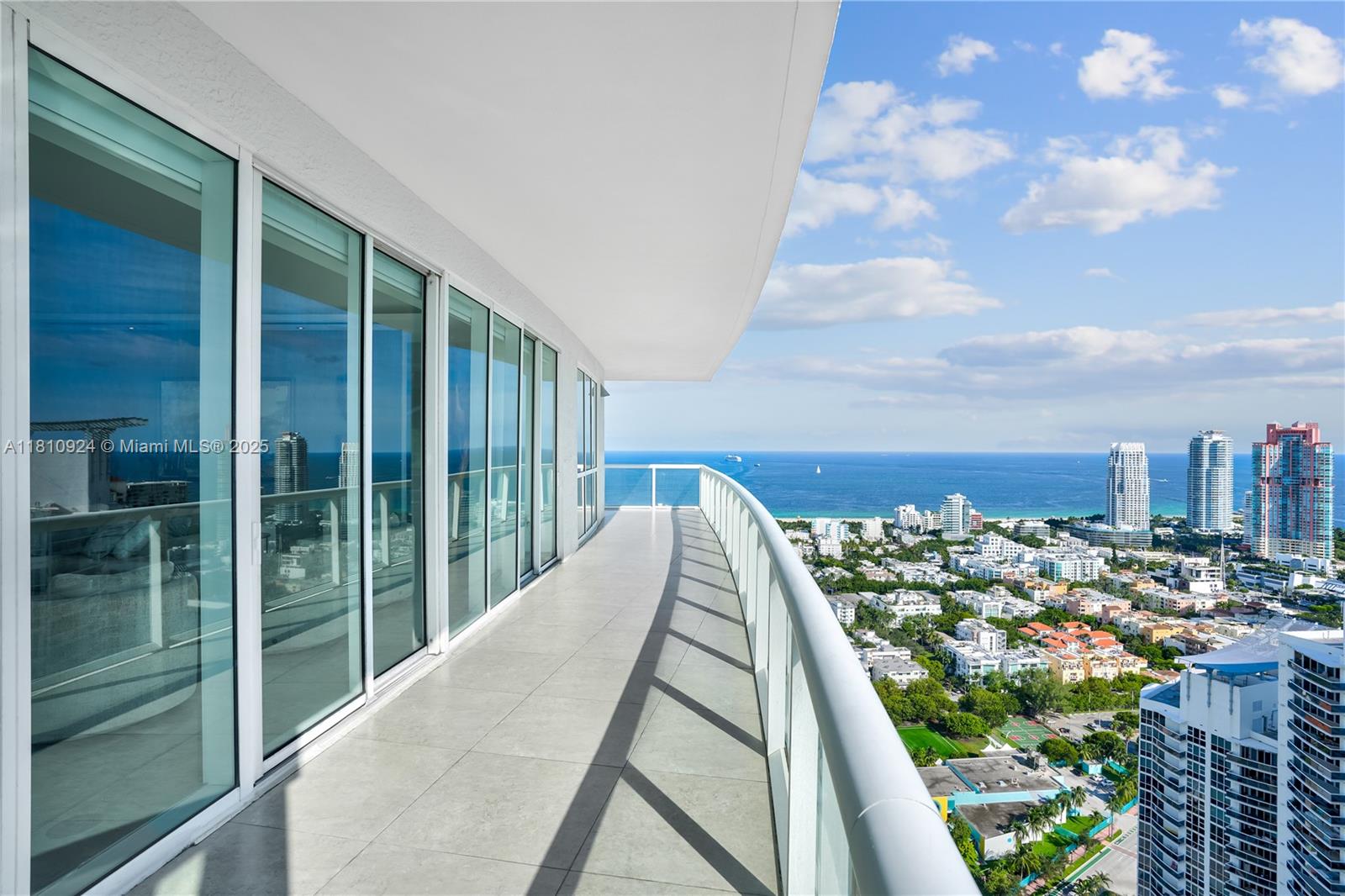 450 Alton Road, Unit PH1 Miami Beach, FL 33139 - Photo 31 of 47 a view of balcony with furniture