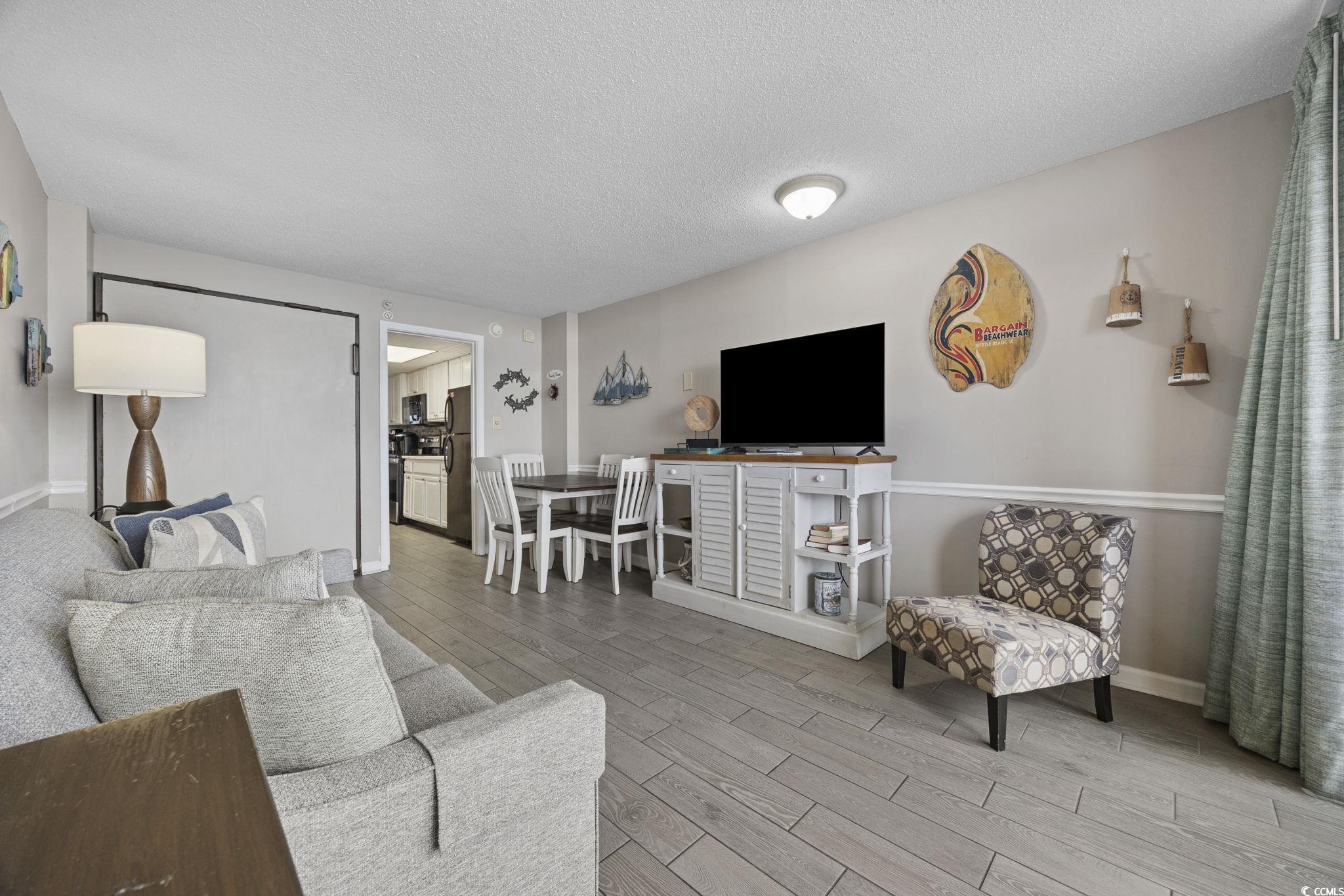 1501 South Ocean Boulevard, Unit 338 Myrtle Beach, SC 29577 - Photo 11 of 40 Living room