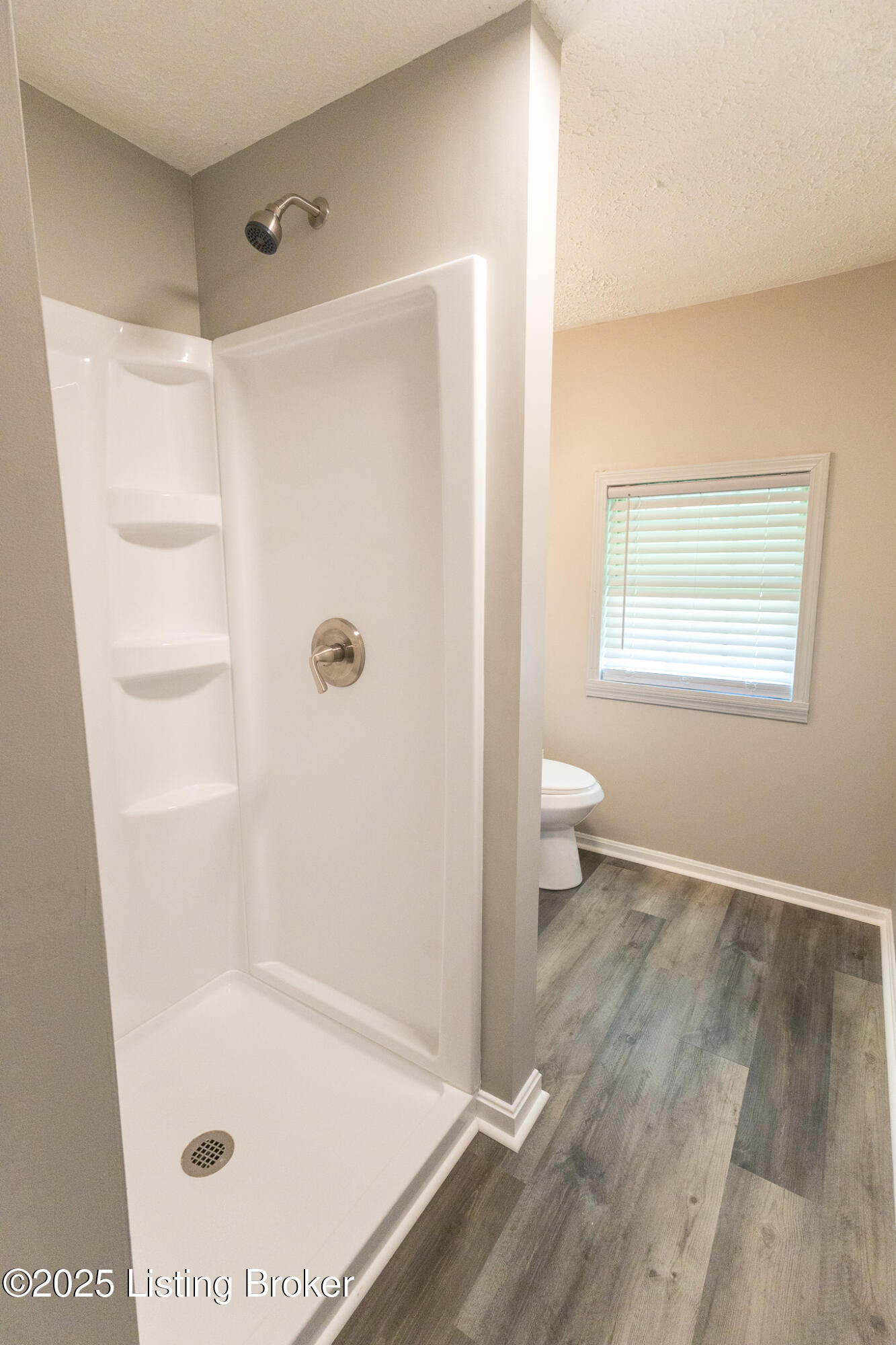 4722 Cane Run Road Louisville, KY 40216 - Photo 27 of 52 812A3064