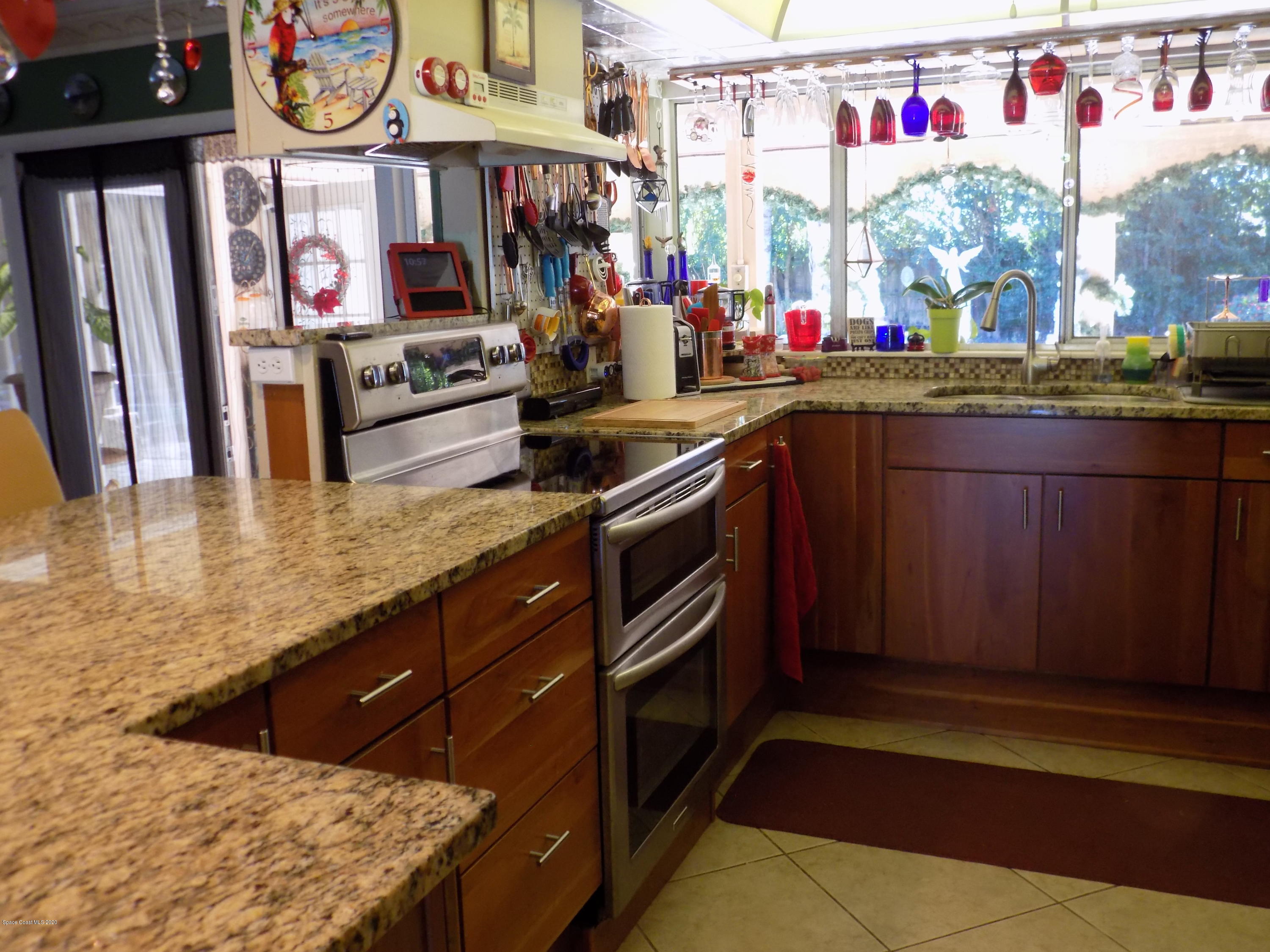 1271 Creel Road Northeast Palm Bay, FL 32905 - Photo 6 of 33 Granite counters