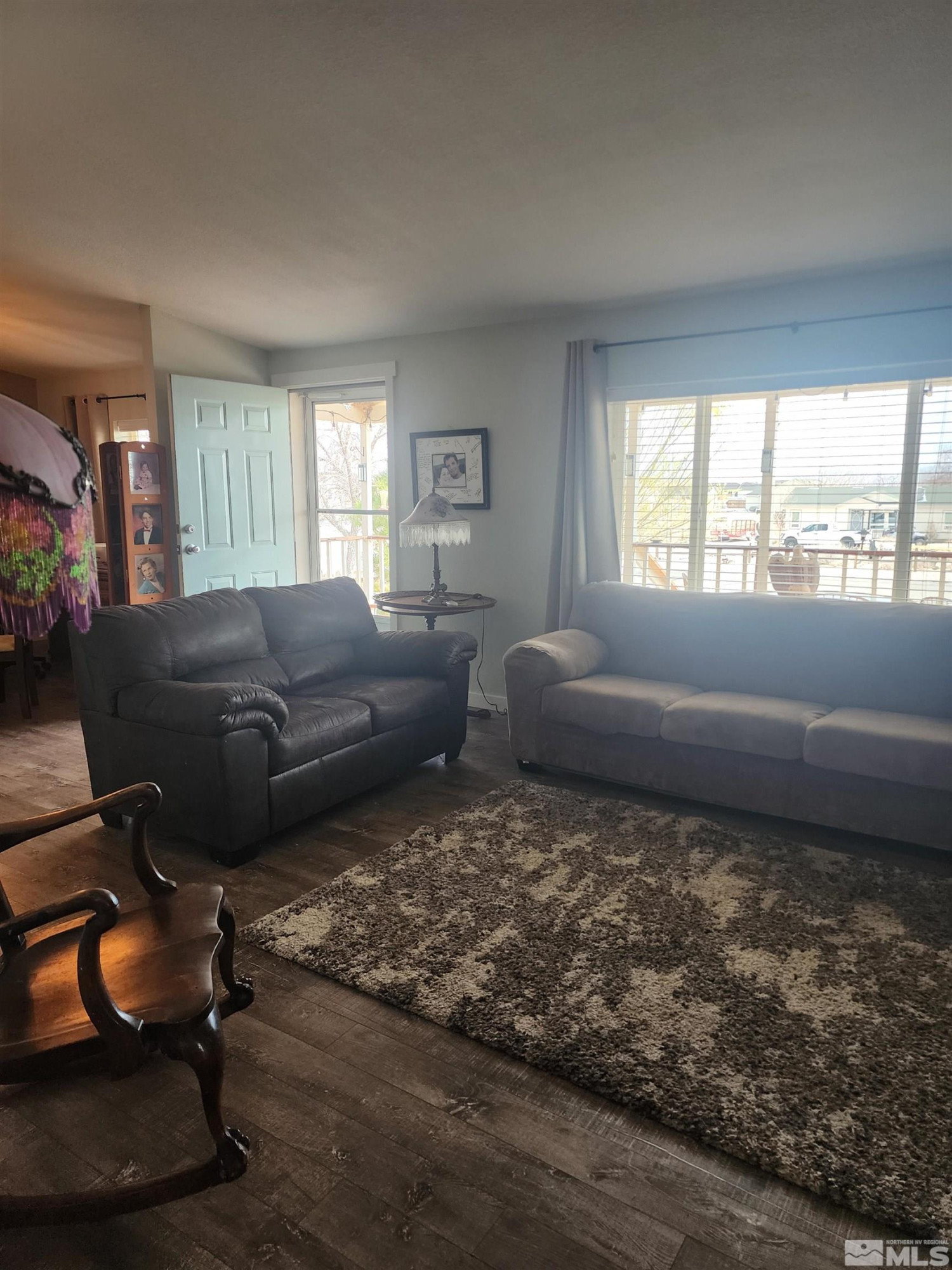 2650 Harvey Lane Fallon, NV 89406 - Photo 2 of 29 a living room with furniture and a window