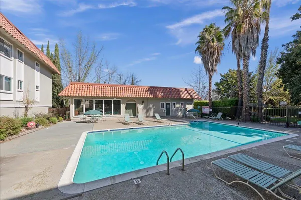 $3,195 | 221 Kiely Boulevard, Unit B, Santa Clara, CA 95051