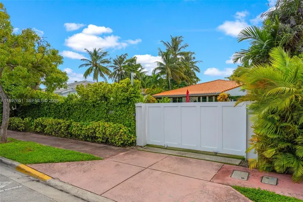 $2,980,000 | 7970 Hawthorne Avenue, Miami Beach, FL 33141