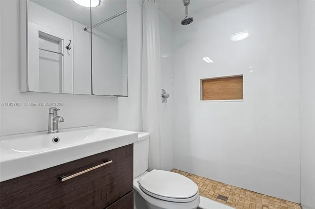 $2,990,000 | 7970 Hawthorne Avenue, Miami Beach, FL 33141