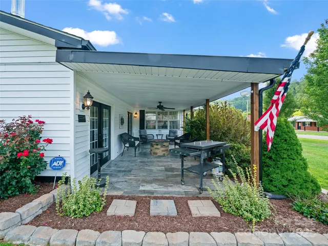 $385,000 | 12240 Highway 226, Bakersville, NC 28705