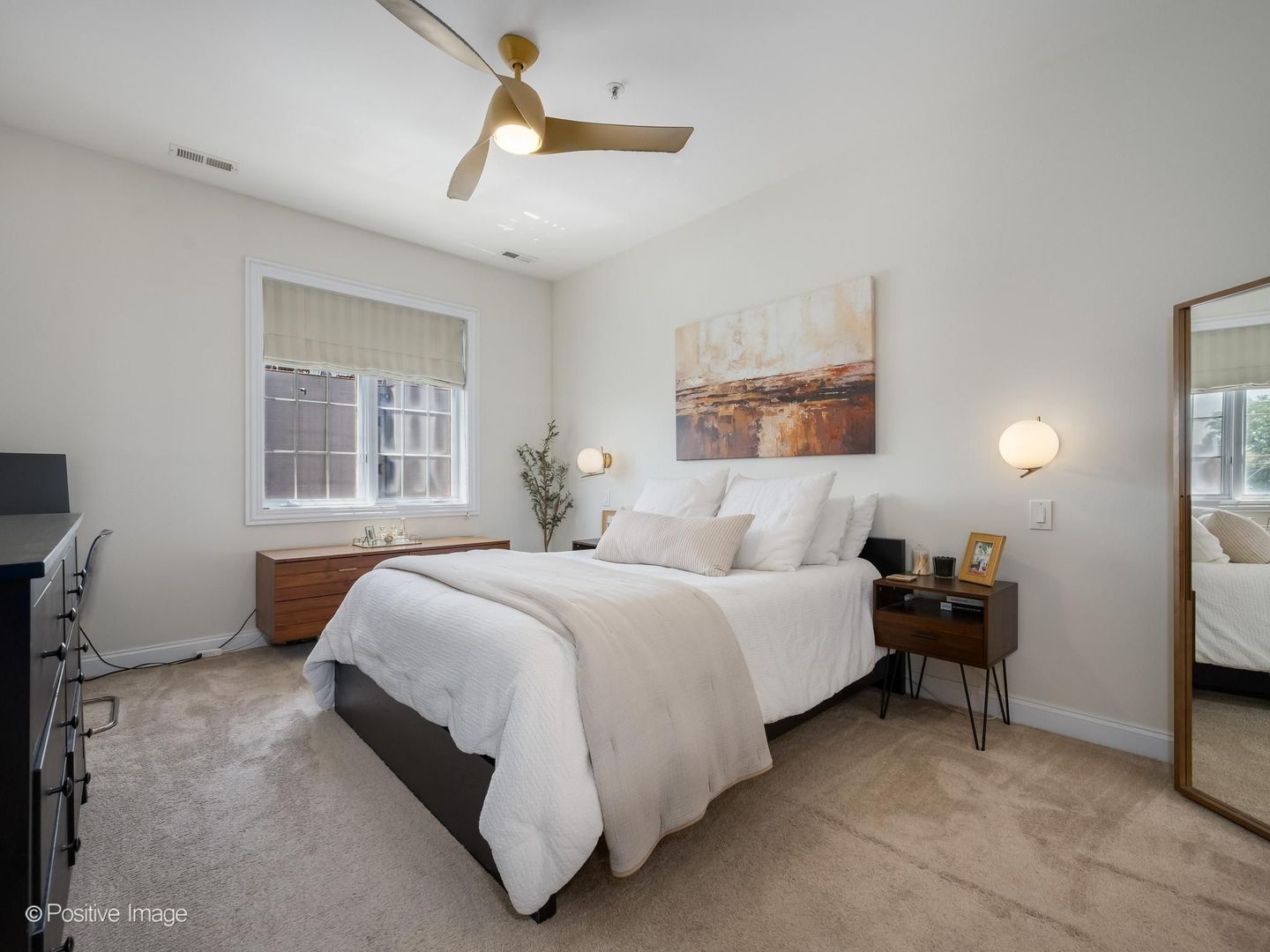 1453 West Irving Park Road, Unit 305 Chicago, IL 60613 - Photo 13 of 22