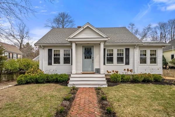 $1,050,000 | 386 Country Way, Scituate, MA 02066