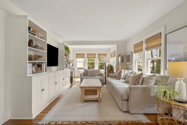 $1,050,000 | 386 Country Way, Scituate, MA 02066