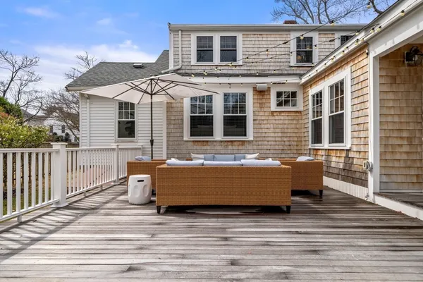 $1,050,000 | 386 Country Way, Scituate, MA 02066