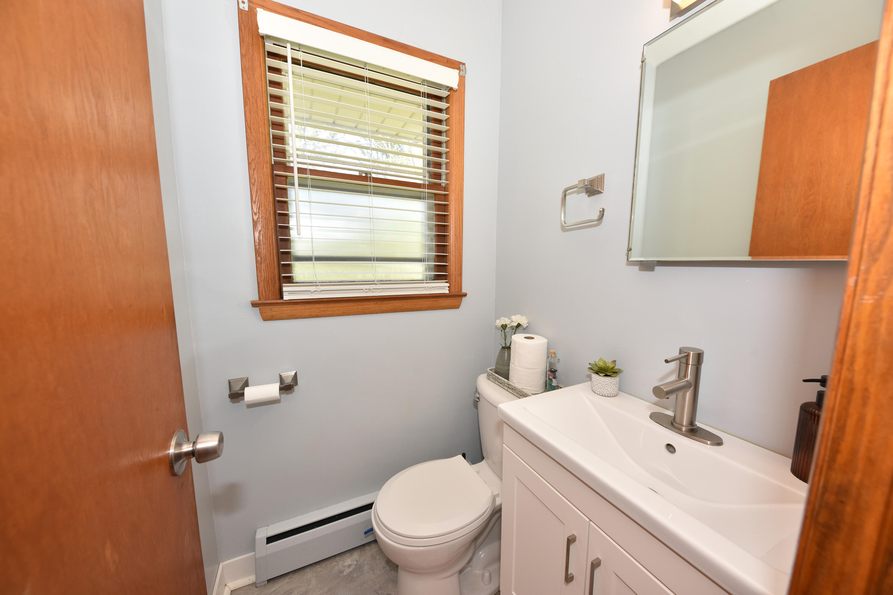 500 East Oakwood Road Oak Creek, WI 53154 - Photo 13 of 25 EUP_2076