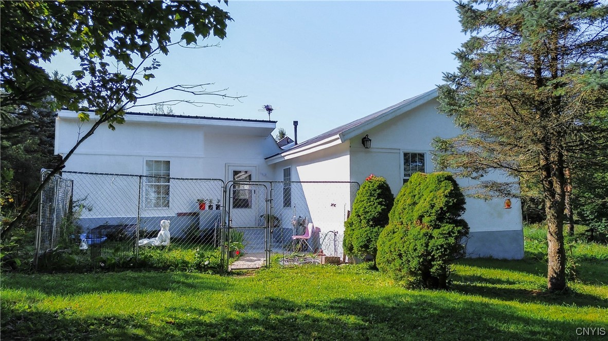 1352 Highway 29 Fairfield, NY 13365 - Photo 40 of 41