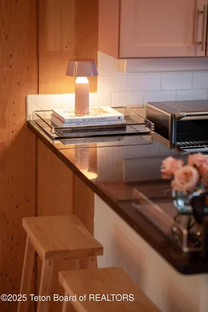 $2,900,000 | 3925 South Lake Creek Drive, Unit A3, Wilson, WY 83014