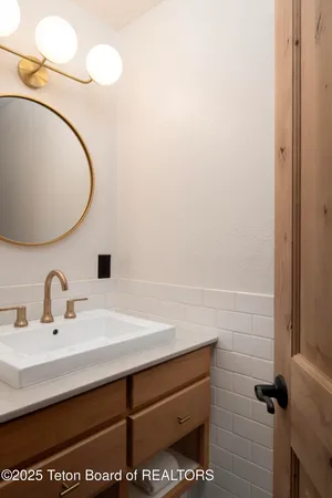 $2,900,000 | 3925 South Lake Creek Drive, Unit A3, Wilson, WY 83014