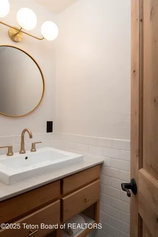 $2,900,000 | 3925 South Lake Creek Drive, Unit A3, Wilson, WY 83014