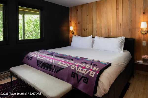 $2,900,000 | 3925 South Lake Creek Drive, Unit A3, Wilson, WY 83014