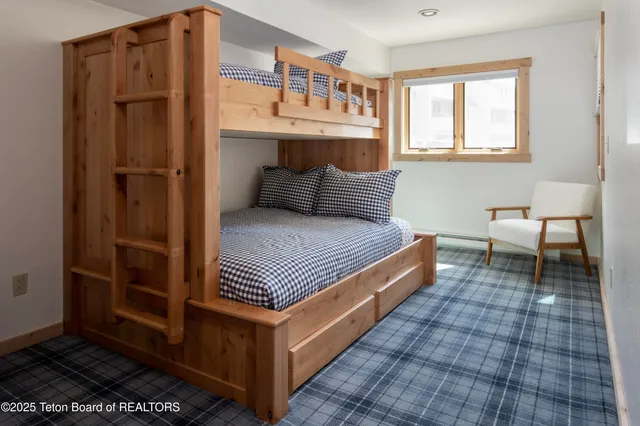 $2,900,000 | 3925 South Lake Creek Drive, Unit A3, Wilson, WY 83014