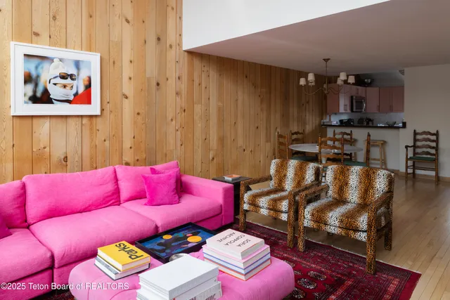 $2,900,000 | 3925 South Lake Creek Drive, Unit A3, Wilson, WY 83014