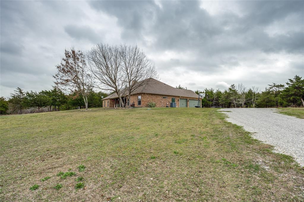 1462 Durham Road Whitewright, TX 75491 - Photo 32 of 40