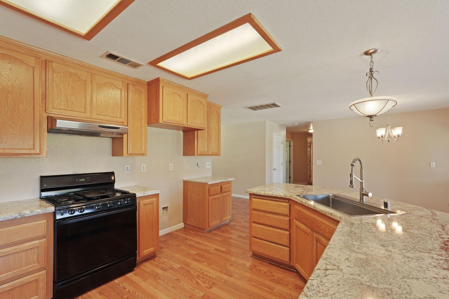 11220 North Golfview Road Lodi, CA 95240 - Photo 17 of 73