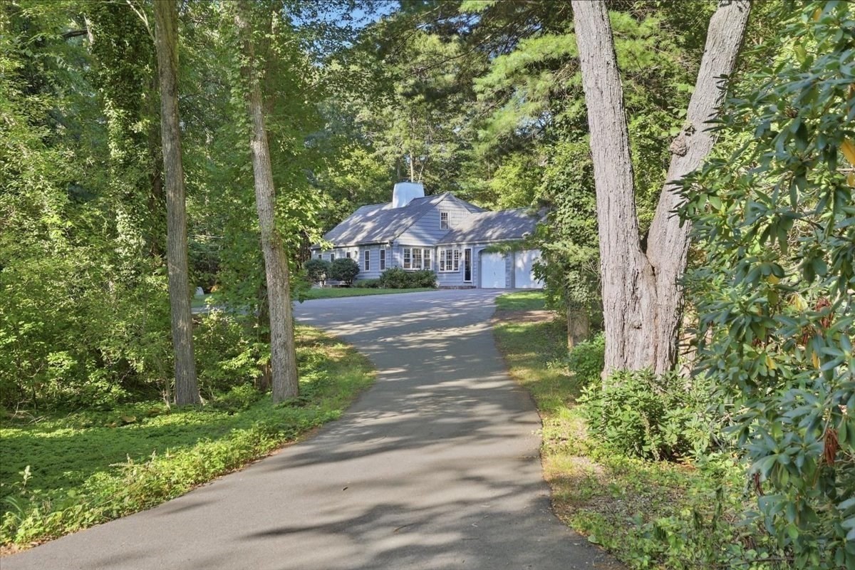 13 Millbrook Road Westwood, MA 02090 - Photo 3 of 35 Gallery Image 3