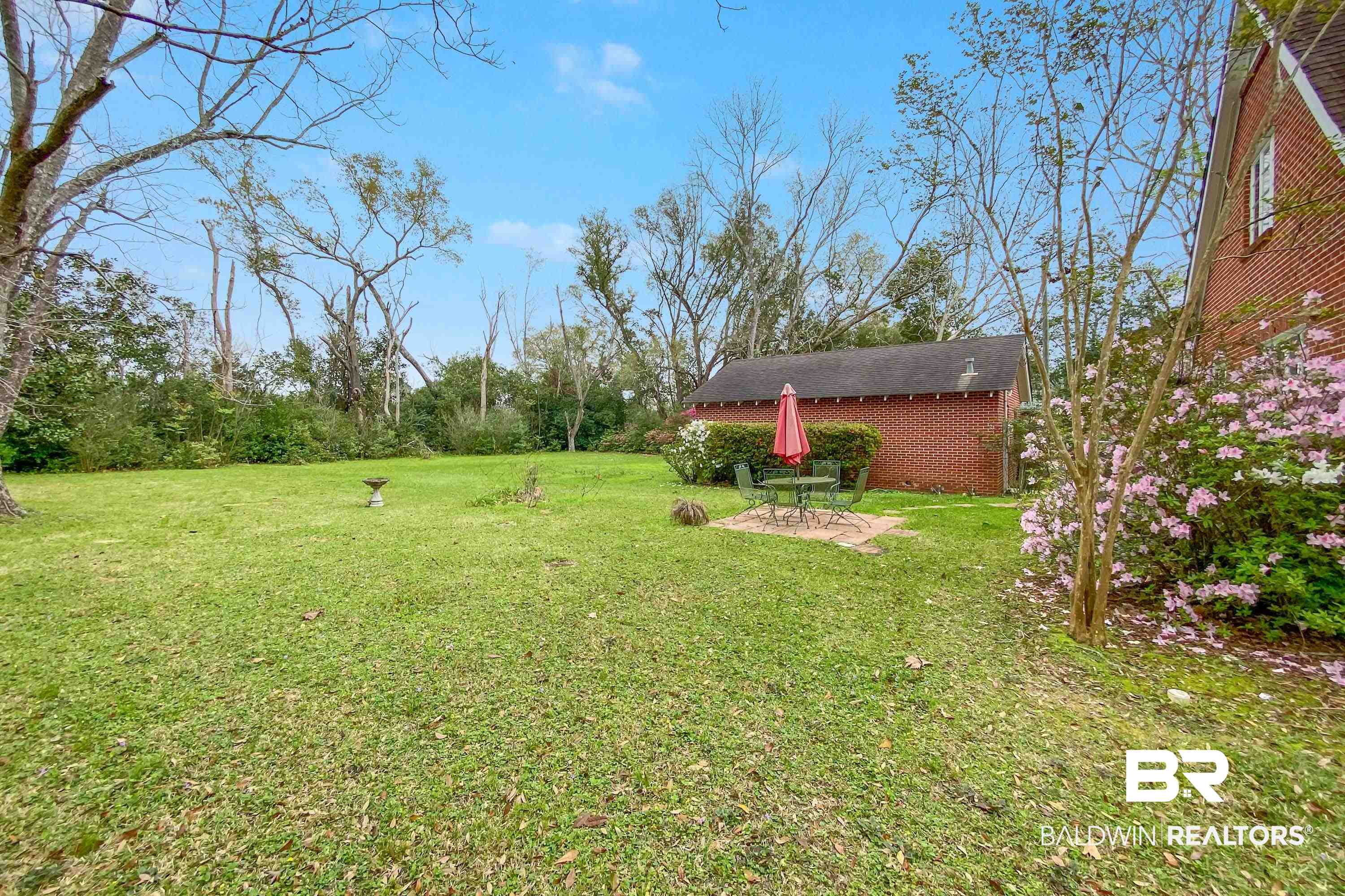 516 West Laurel Avenue Foley, AL 36535 - Photo 5 of 44