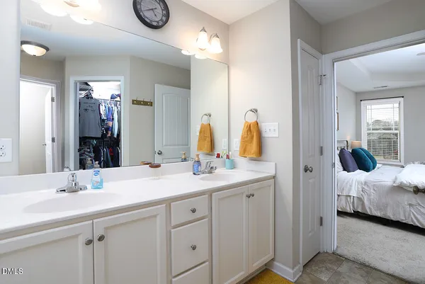 $379,900 | 22 Willard Wood Run, Benson, NC 27504