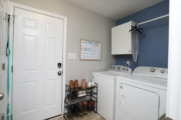 $379,900 | 22 Willard Wood Run, Benson, NC 27504