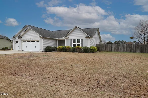 $379,900 | 22 Willard Wood Run, Benson, NC 27504